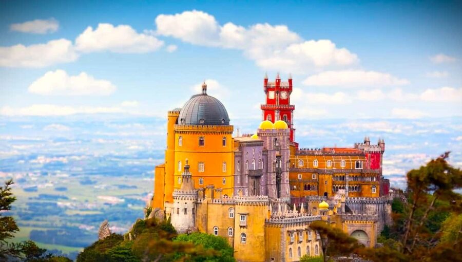 From Lisbon: Pena Palace, Regaleira, Sintra & Cascais Tour - The best parts of this Sintra day trip