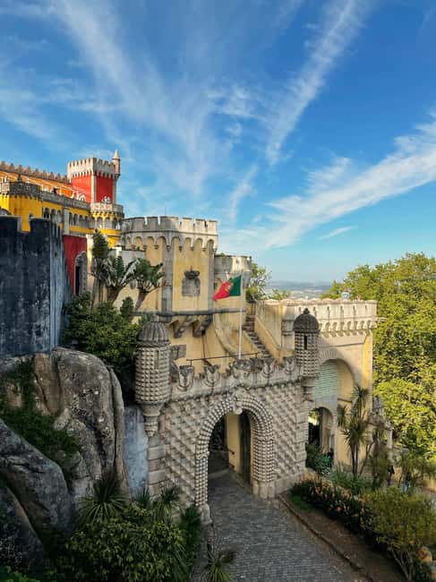 From Lisbon: Sintra Half-Day Tour with Pena Palace Tickets - Shared or private: which option makes sense?