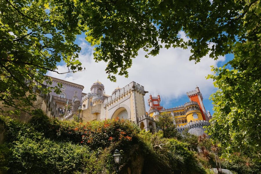 From Lisbon: Sintra, Pena Palace, Cascais and Wine Tasting - Meeting at Eduardo VII Park before 8:20 AM