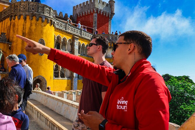 From Lisbon: Small Group to Pena Palace, Nazaré & Fátima - Timing, pickup, and the long ride between sights