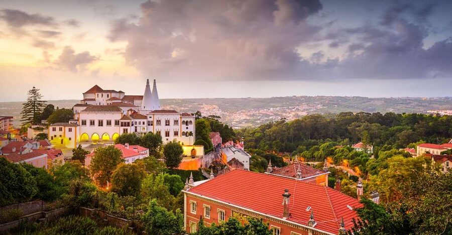 From Lisbon: Tour Sintra, Pena Palace, Regaleira and Cascais - Key details that shape the day