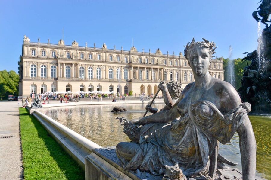 From Munich: Herrenchiemsee Palace and Boat Trip Day-Tour - Who should book this outing?