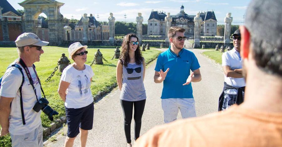 From Paris: Chateau de Fontainebleau & Vaux-Le-Vicomte Tour - Key points to know before you go