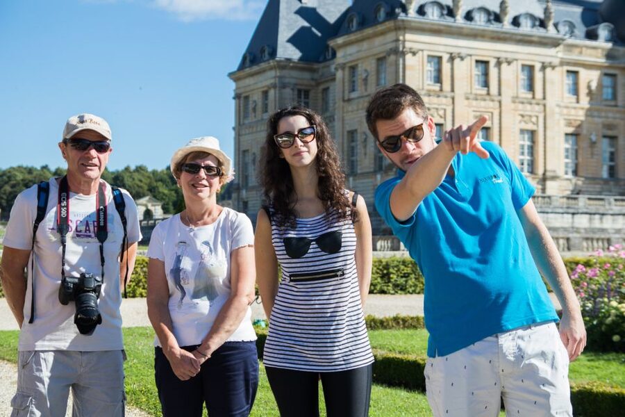 From Paris: Chateau de Fontainebleau & Vaux-Le-Vicomte Tour - Leaving Paris in a small minibus