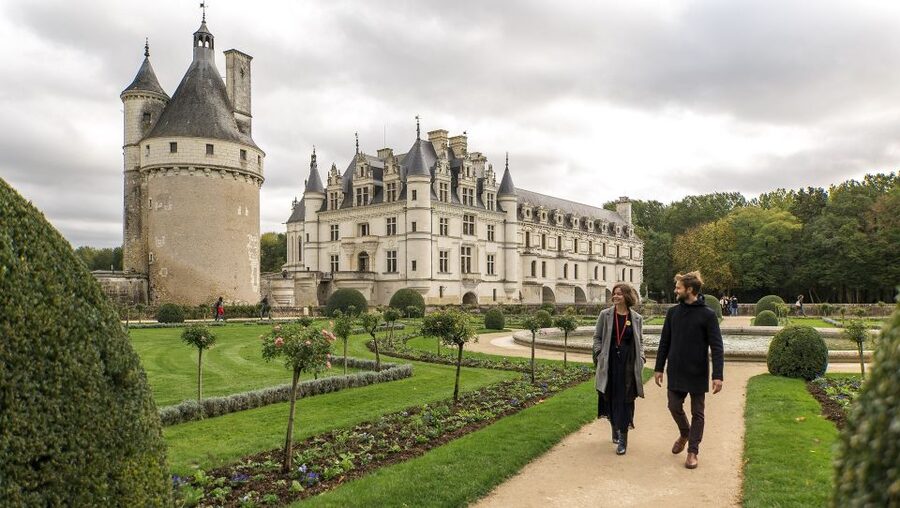 From Paris: Full-Day Loire Valley Chateaux Tour - Should you book the Loire Valley castles tour?