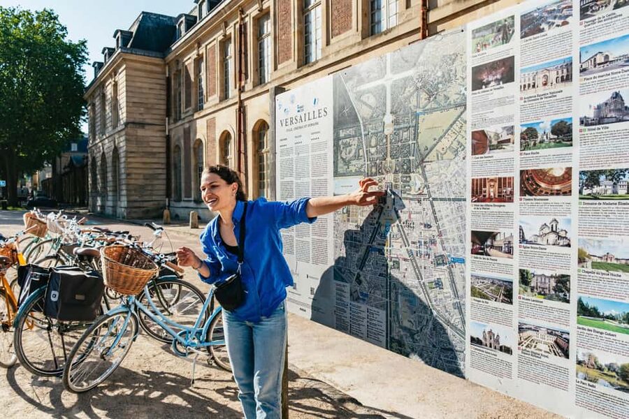 From Paris: Skip-the-Line Palace of Versailles Bike Tour - Guides make or break a long day