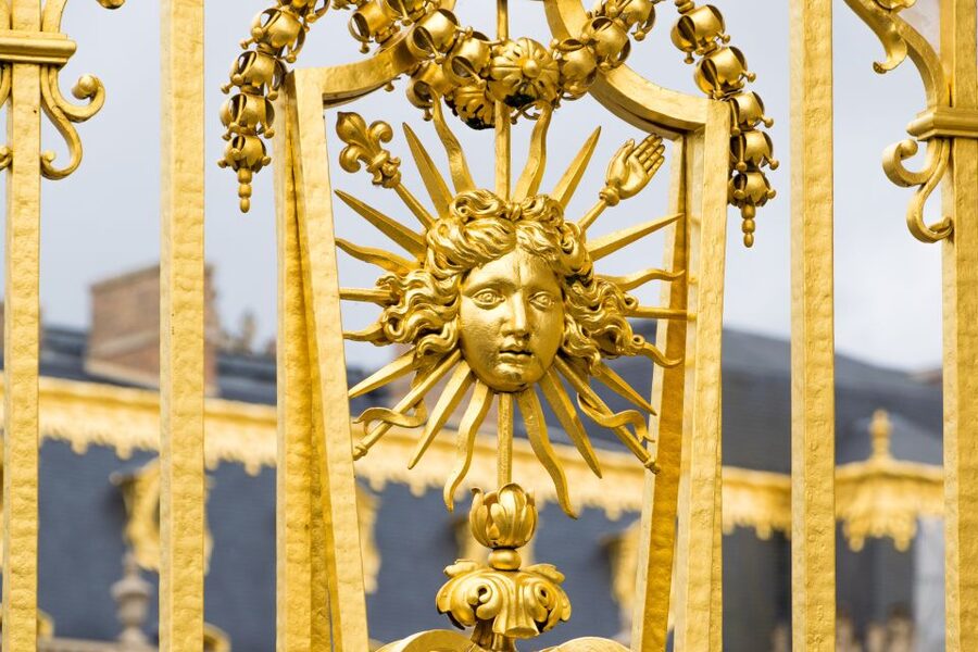 From Paris: Skip-the-Line Versailles Palace & Gardens Tour - Should you book the Versailles Palace and Gardens tour?