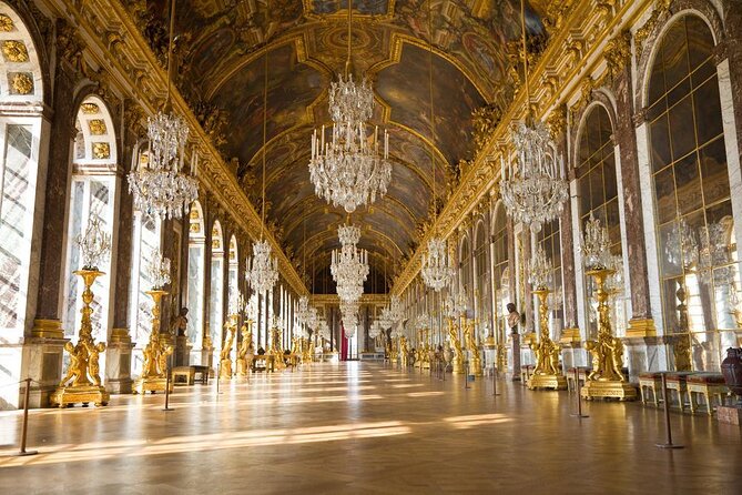 From Paris: Versailles Bike Tour w/ Palace, Gardens, & Picnic - Cycling through 1,976 acres of royal grounds