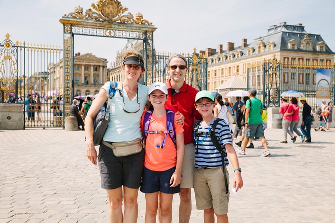 From Paris: Versailles Bike Tour w/ Palace, Gardens, & Picnic - Shopping at Place du Marché Notre Dame