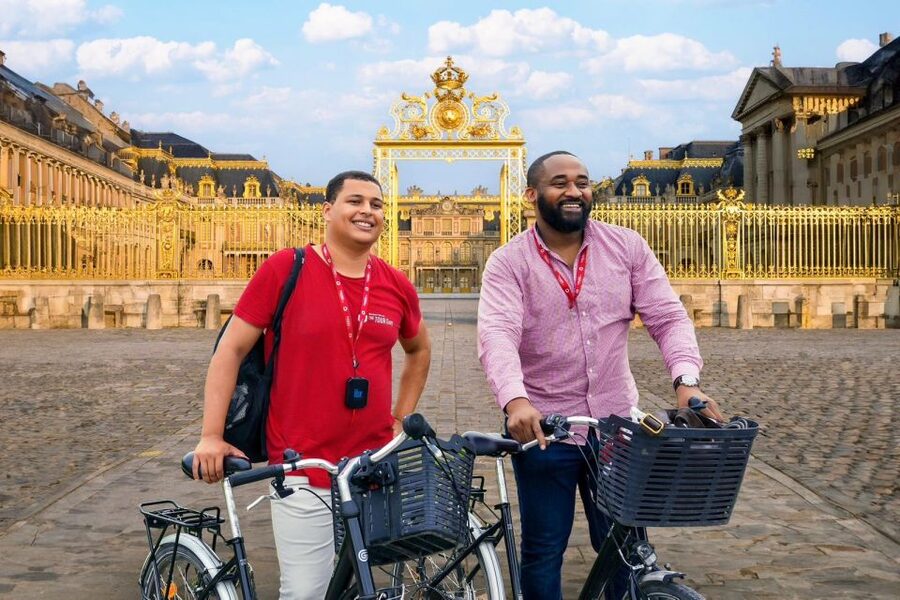 From Paris: Versailles Bike Tour with Gardens & Palace Entry - Why a bicycle works so well at Versailles