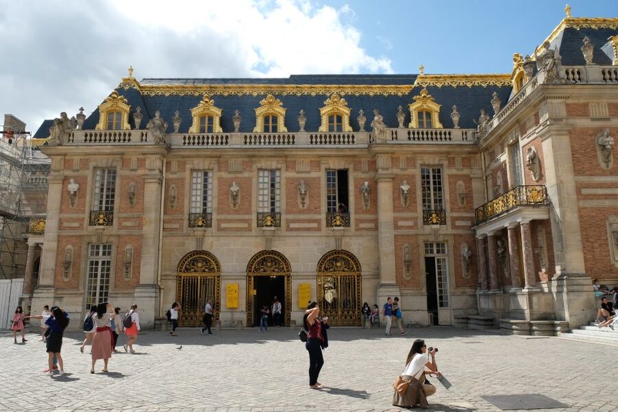 From Paris: Versailles Palace and Gardens Guided Day Trip - Practical advice before you go