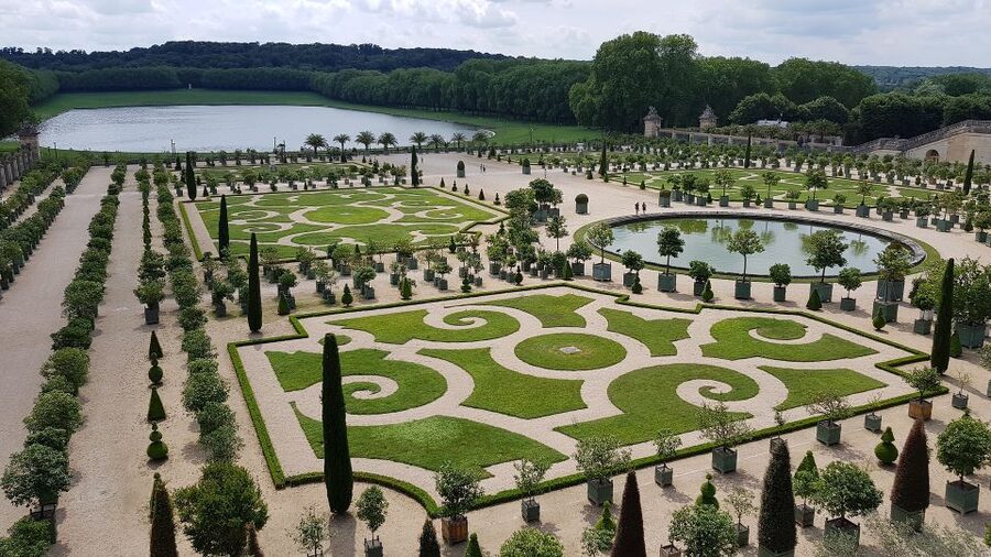 From Paris: Versailles Palace and Gardens Guided Experience - What makes this Versailles visit worthwhile