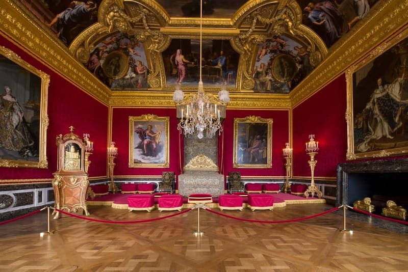 From Paris: Versailles Palace and Gardens with Transfer - A realistic seven-hour schedule