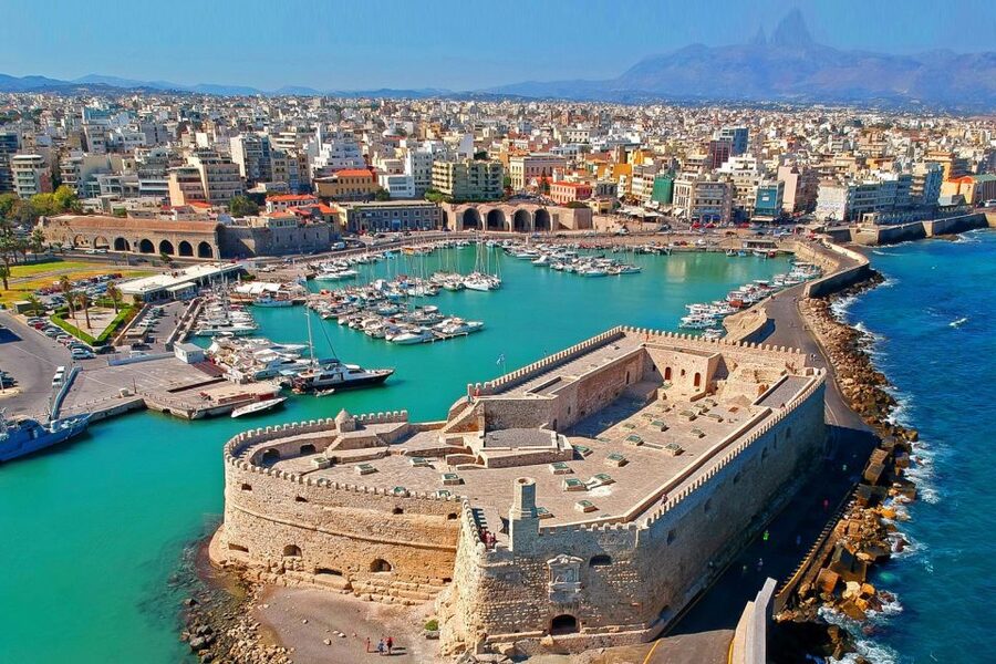 From Rethymno: Knossos Palace and Heraklion Guided Tour - Why this Crete day trip makes sense