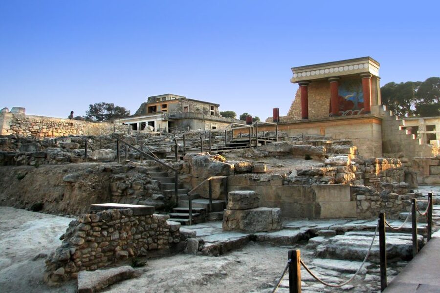 From Rethymno: Knossos Palace and Heraklion Guided Tour - Four hours in Heraklion