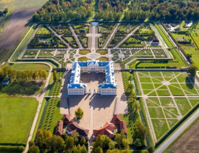 Rundale palace and Bauska castle tour and back.