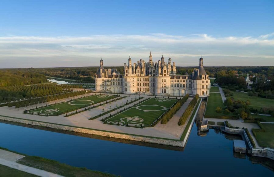 From Tours/Amboise: Chenonceau & Chambord Chateaux Day Trip - Key points to know before booking