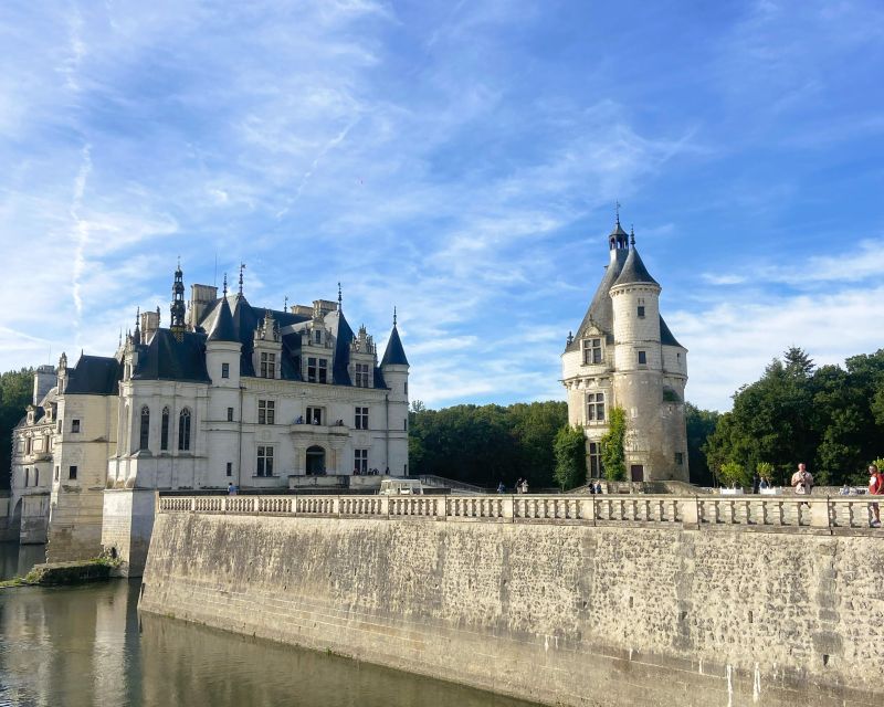 From Tours : Full-Day Chambord & Chenonceau Chateaux - Chenonceau: a castle built across the river