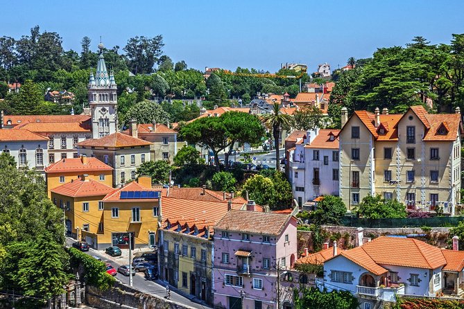 Full-Day Private Sintra Tour with Wine Tasting and Pena Palace - The Moorish Castle and hilltop views