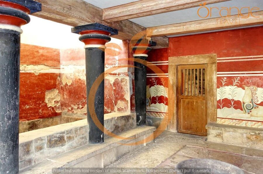 Full-Day Tour:Lasithi Plateau -Mythology Park&Knossos Palace - Who should book this experience?