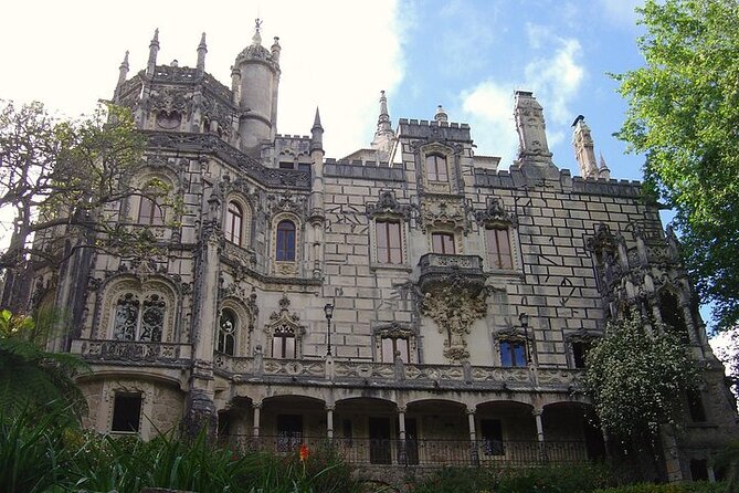Full Day Tour Sintra, Pena Palace, Regaleira, Cabo Roca, Cascais - Pena Palace: the day’s grand opening act