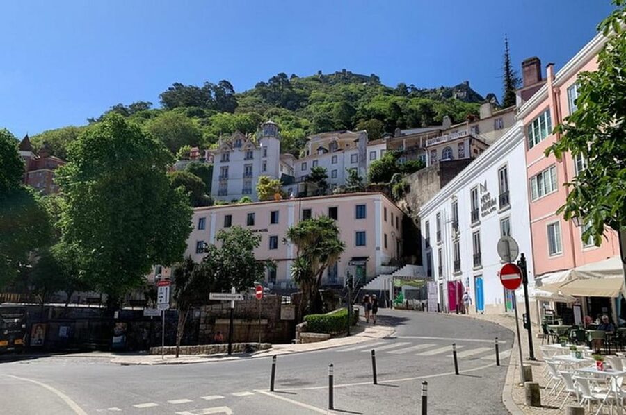 Full-day tour to Sintra with a visit to Pena Palace and Quinta da Regaleira - Key points to know before you book