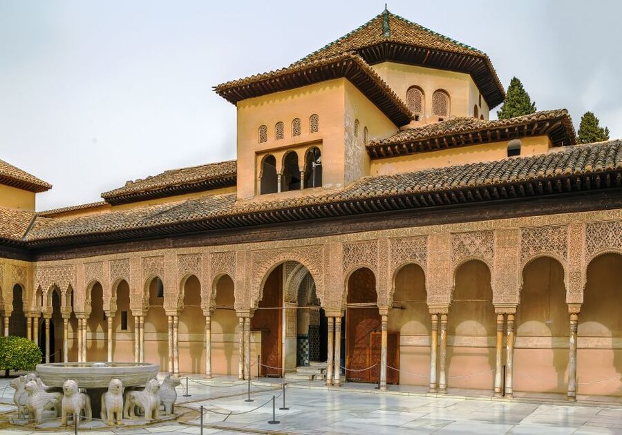 Granada: Alhambra and Nasrid Palaces Private Tour - The Alcazaba: walls, towers, and military purpose