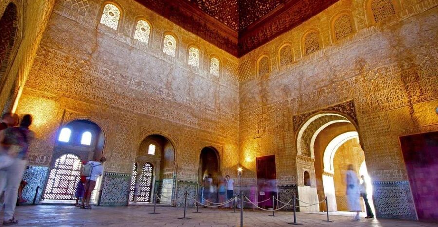 Granada: Alhambra and Nasrid Palaces Private Tour - The Nasrid Palaces: the main reason to book