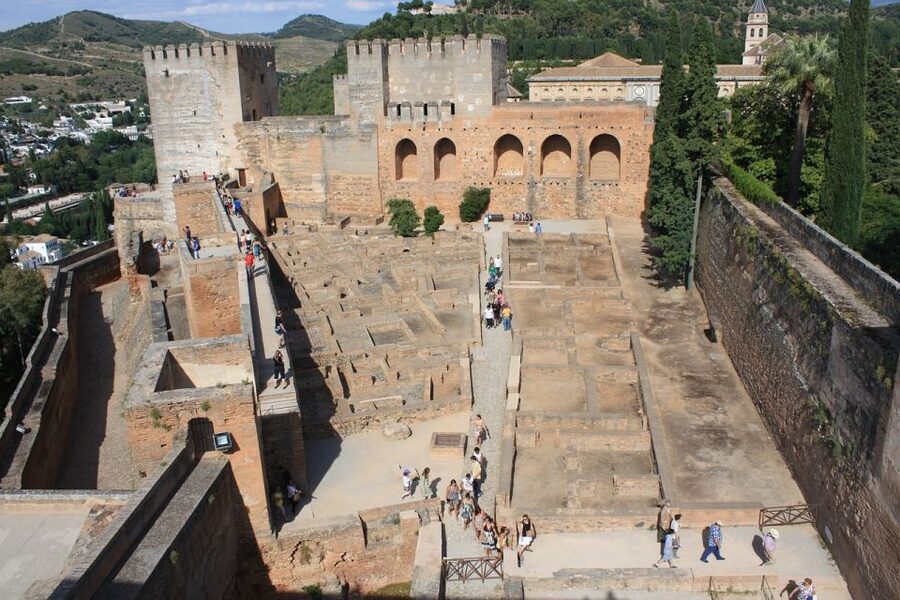 Granada: Alhambra and Nasrid Palaces Small Guided Tour - How much value do you get for $105?