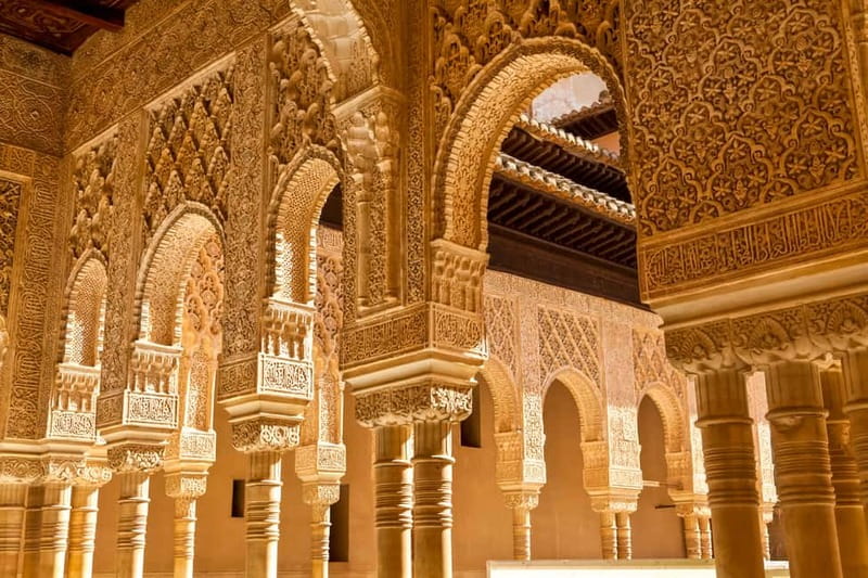 Granada: Alhambra & Gardens Tour w/Nasrid Palaces Option - The Alhambra: a useful first introduction