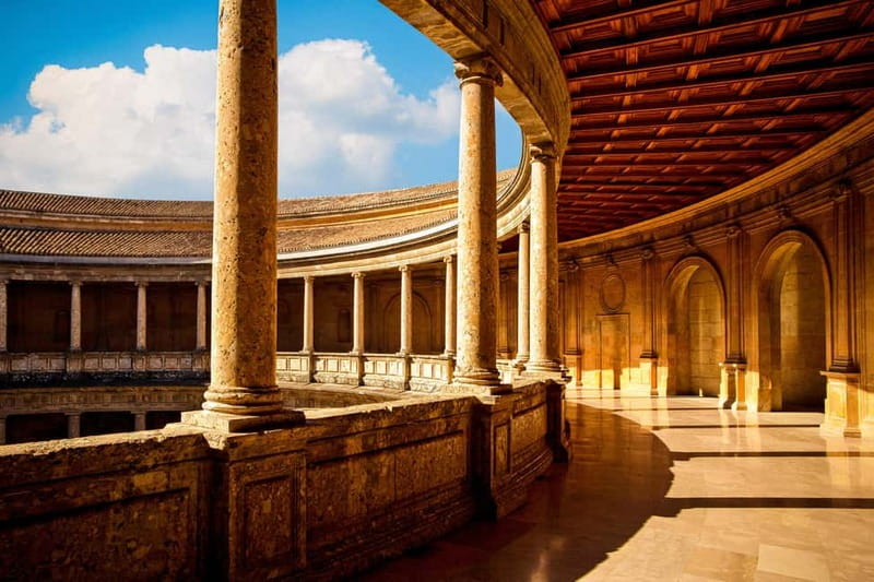 Granada: Alhambra, Generalife & Nasrid Palaces Guided Tour - Meeting near the Generalife ticket office