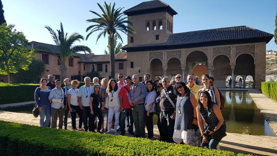 Granada: Alhambra, Nasrid Palaces, & Generalife Guided Tour - Why this Alhambra tour is worth three hours