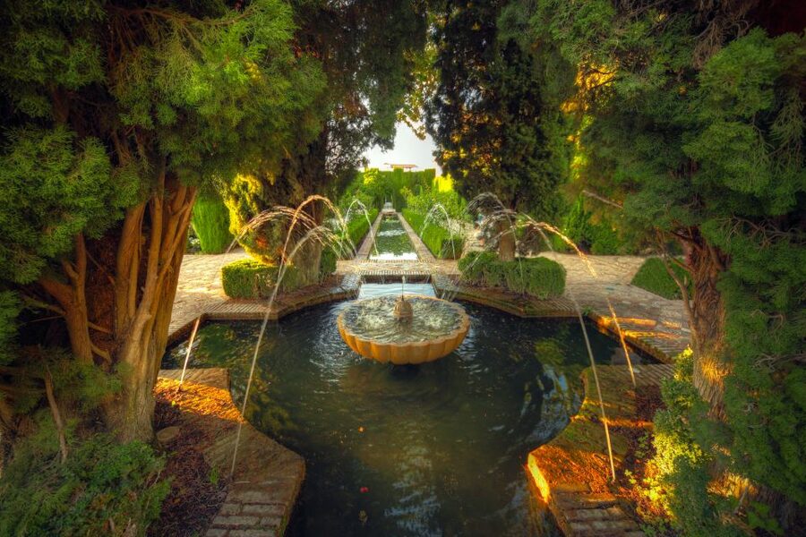 Granada: Alhambra Palace Guided Tour - What this Alhambra tour actually includes