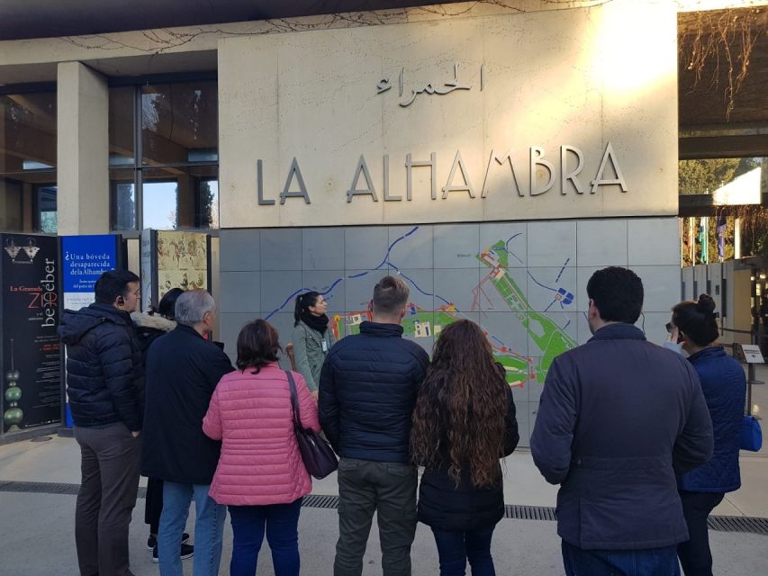 Granada: Alhambra Palace Guided Tour - Starting at the Generalife at 9:00 AM