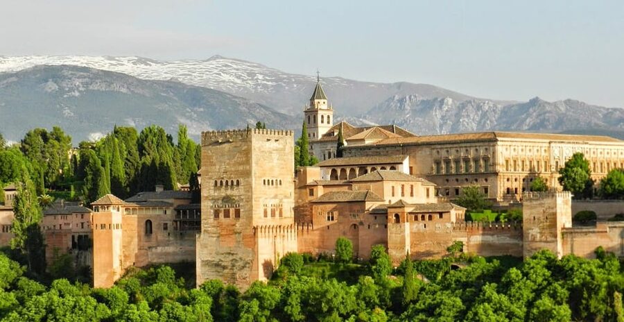 Granada: Tour of Alhambra, Generalife, and Nasrid Palaces - Key points to know before booking