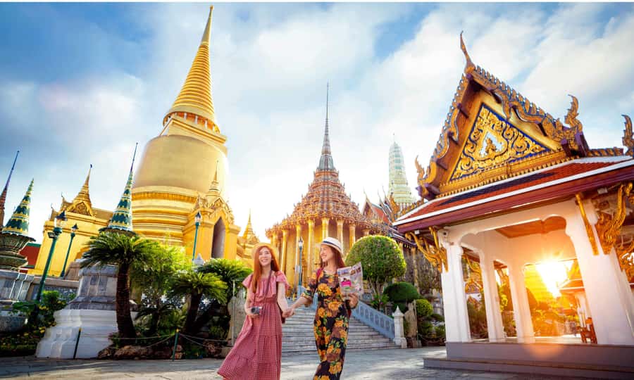 Grand Palace, Damnoen Floating Market & Maeklong Market Tour - Guides make the difference