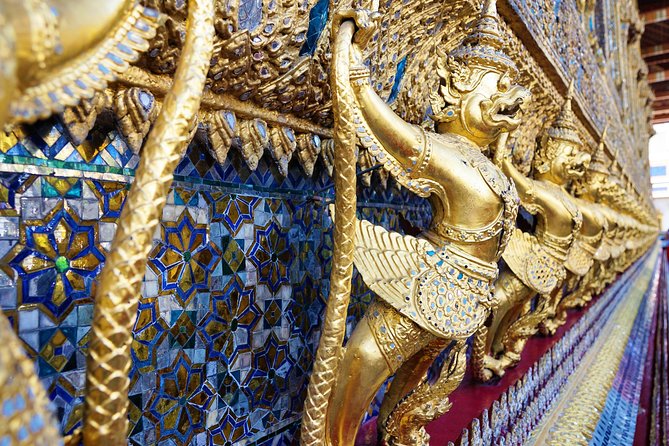 Grand Palace Glory and Emerald Buddha : Half-Day Tour in Bangkok - Pickup is convenient, but only in central Bangkok