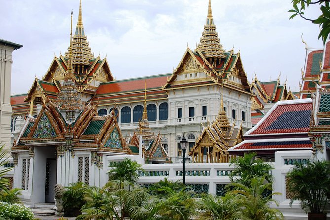 Grand Palace Glory and Emerald Buddha : Half-Day Tour in Bangkok - Dress for the temple, not the beach