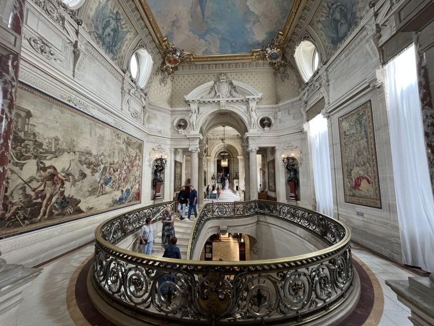 Great Stables of Prince de Conde & Palace Chantilly - Why Chantilly makes a strong change from Paris