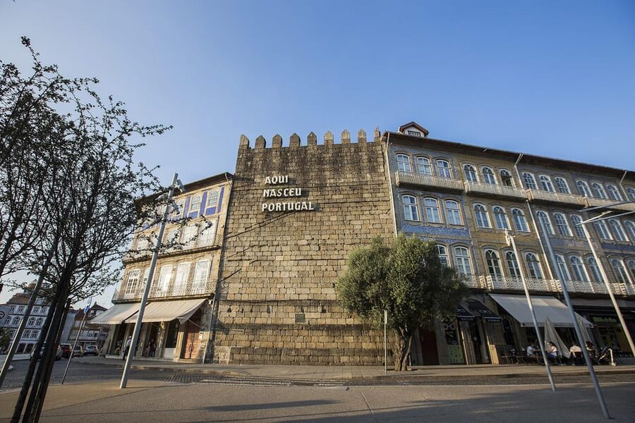 Guimaraes Local Tours ; Visit the Castle , Palace and City - Entering Guimarães Castle