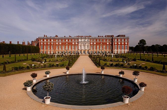 Hampton Court Palace Entrance Ticket - A good London outing for families