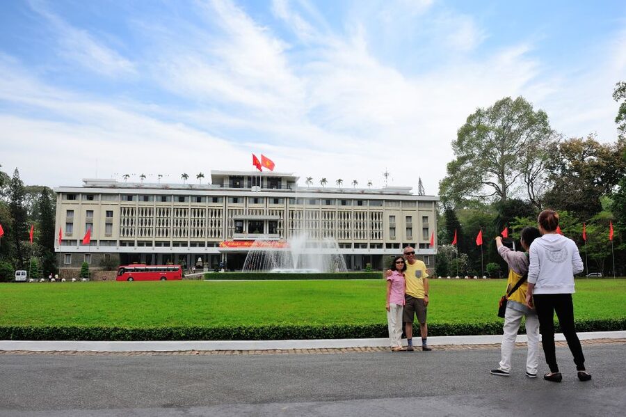 HCM: War Remnants Museum & Independence Palace Walking Tour - Booking details worth knowing