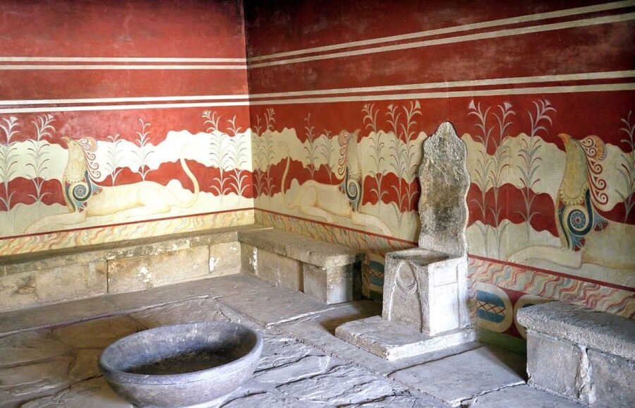 Heraklio:Knossos Palace-Museum-Heraklio ALL IN SKIP The line - Who will enjoy this tour most