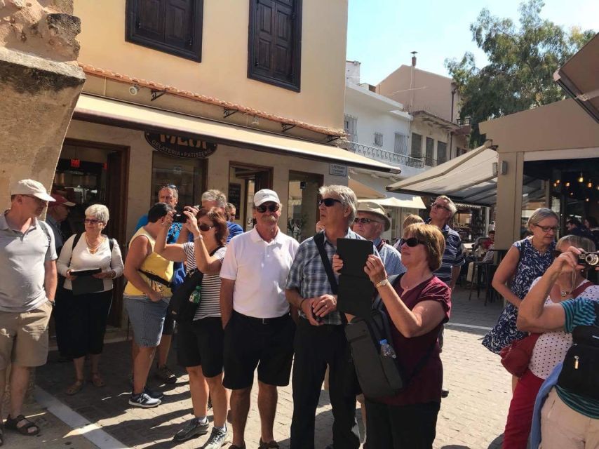 Heraklion: Guided Tour of the City and Knossos Palace Ticket - Seeing Heraklion through food and old stone
