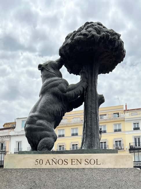 Historic Madrid on foot: From the Palace to Sol - Starting at Plaza de Isabel II and the Teatro Real