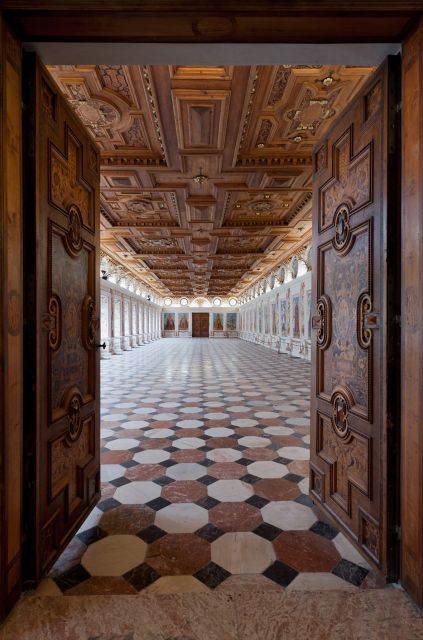 Innsbruck: Tickets for Schloss Ambras - Who will get the most from this visit