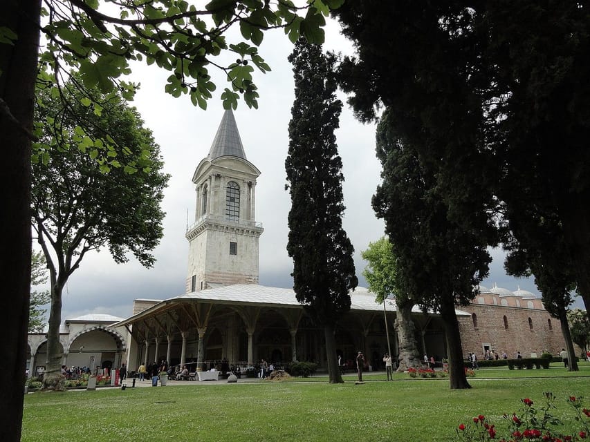 Istanbul: Basilica Cistern & Topkapi Palace Combo Ticket - Exploring four centuries of Ottoman power