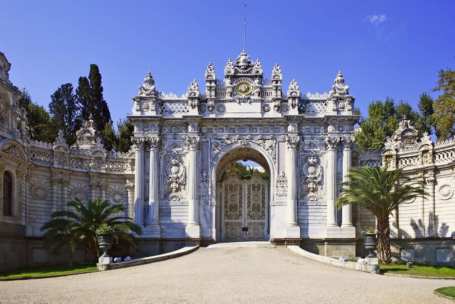 Istanbul: Dolmabahce Palace and Grand Bazaar Tour - Key points to know before booking