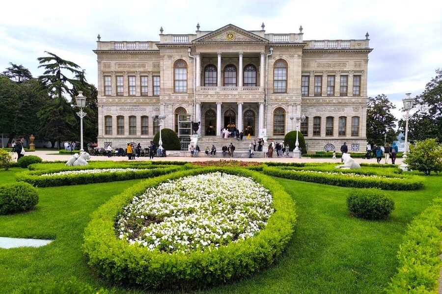 Istanbul: Dolmabahce Palace and Harem Skip-the-Line Ticket - Selamlık: the palace built for ceremony