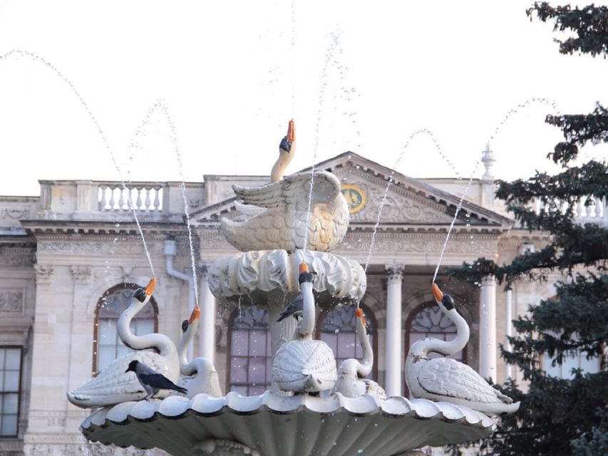 Istanbul: Dolmabahçe Palace and Uskudar Guided Tour - Four hours, six people, and the real value
